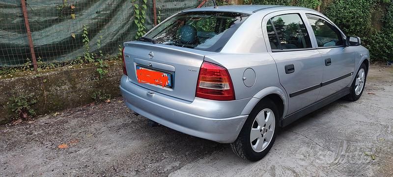 Usata Opel Astra 2002 Berlina