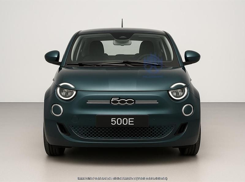 Usata Fiat 500e Action 69 kW (95 CV) 2022 Verde Utilitaria