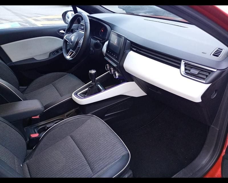 Usata Renault Clio V Intens 100 CV (73 kW) 2023 Blu