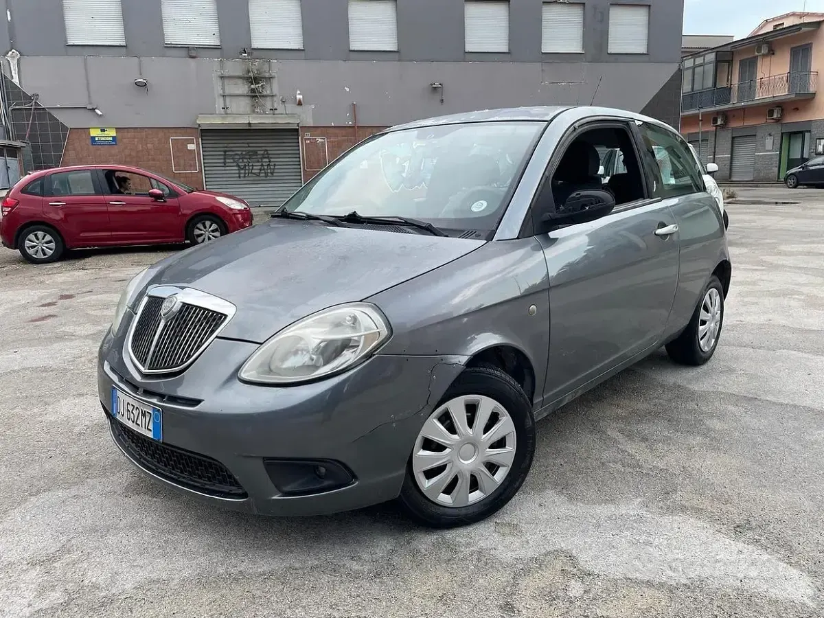 Usata Lancia Ypsilon 75 CV (55 kW) 2008 Utilitaria