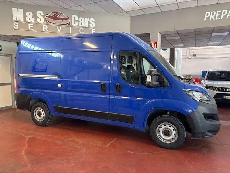 Usata Fiat Ducato 33 140 CV (102 kW) 2023 Blu/azzurro Furgone
