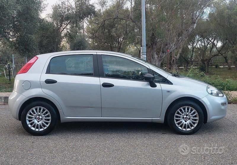 Usata Fiat Punto Evo 75 CV (55 kW) 2014 Grigio Utilitaria
