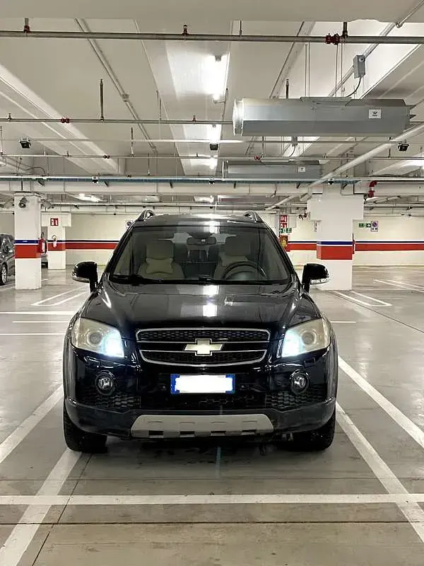 Usata Chevrolet Captiva 150 CV (110 kW) 2007 Nero SUV