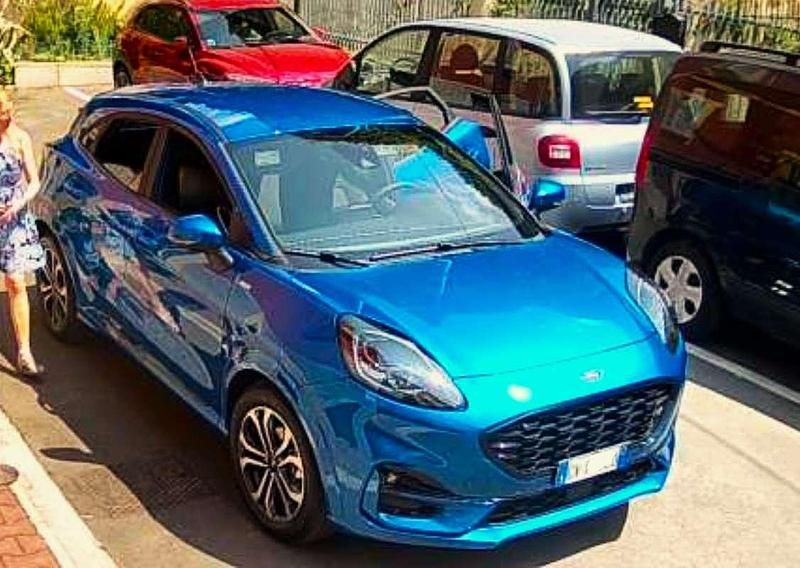 Usata Ford Puma ST-Line 125 CV (91 kW) 2024 Blu/azzurro SUV