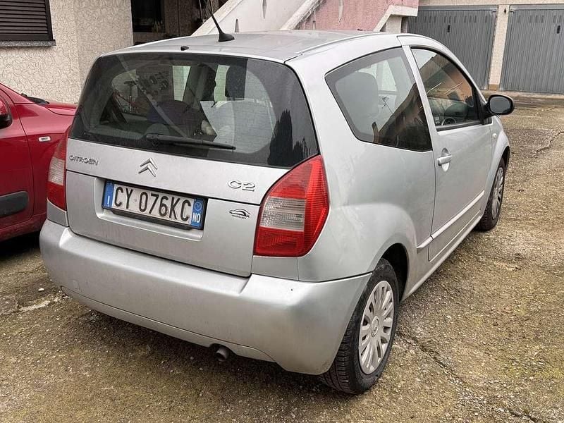Usata Citroën C2 Exclusive 60 CV (44 kW) 2005 Grigio Utilitaria