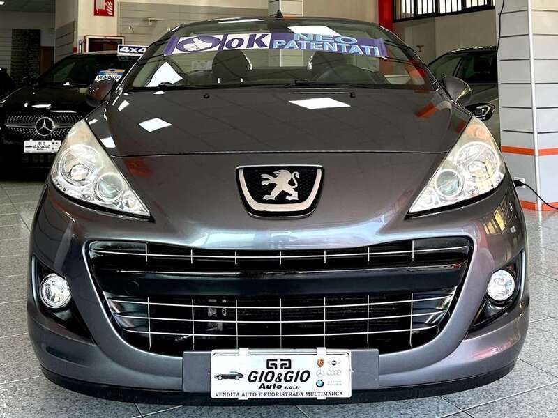 Usata Peugeot 207 CC Allure 111 CV (81 kW) 2012 Grigio Cabrio