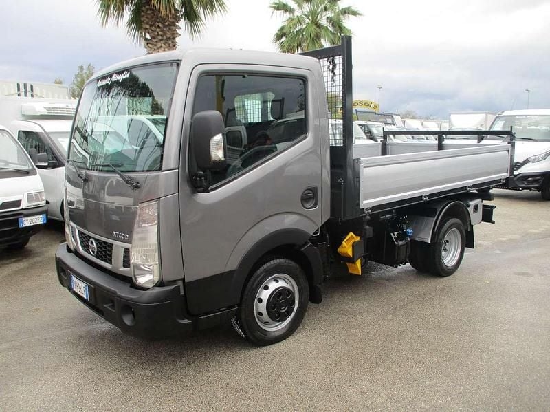 Usata Nissan Cabstar 150 CV (110 kW) 2017 Grigio Pick-up