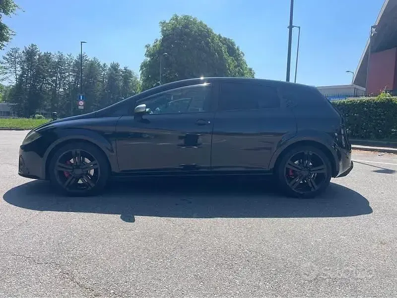 Begagnad Seat Leon FR 170 HK (125 kW) 2006 Sedan