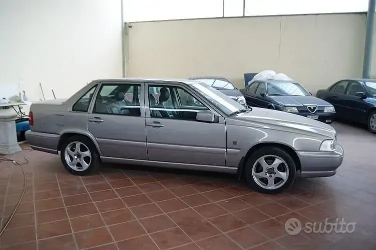 Usata Volvo S70 179 CV (131 kW) 1997 Grigio Berlina