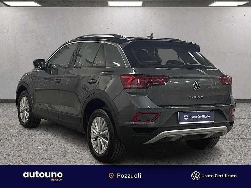 Usata VW T-Roc Life 150 CV (110 kW) 2023 Grigio SUV