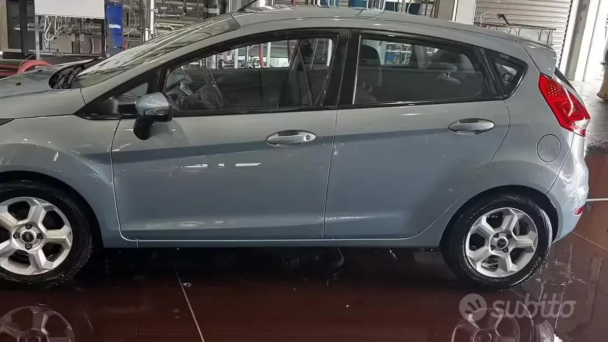 Usata Ford Fiesta 80 CV (58 kW) 2010 Utilitaria