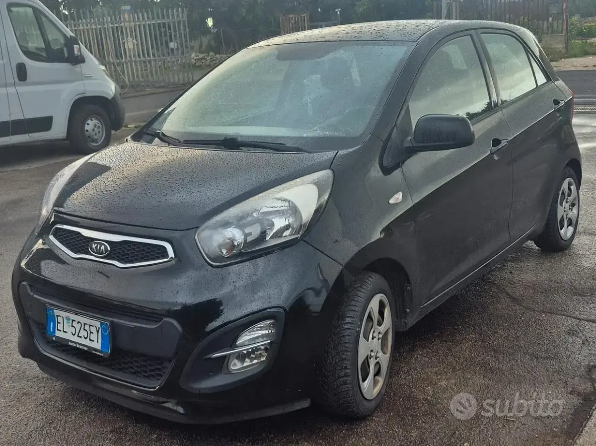 Usata Kia Picanto Style 85 CV (62 kW) 2012 Nero Utilitaria