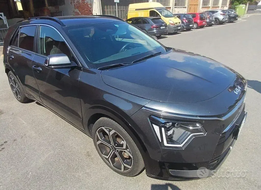 Usata Kia Niro Style 105 CV (77 kW) 2022 Grigio SUV