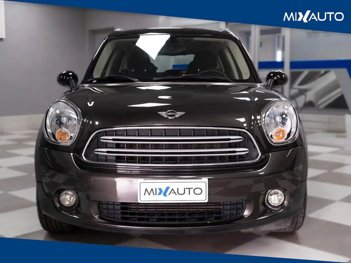 Usata Mini Cooper D Countryman 111 CV (81 kW) 2016 Giallo SUV