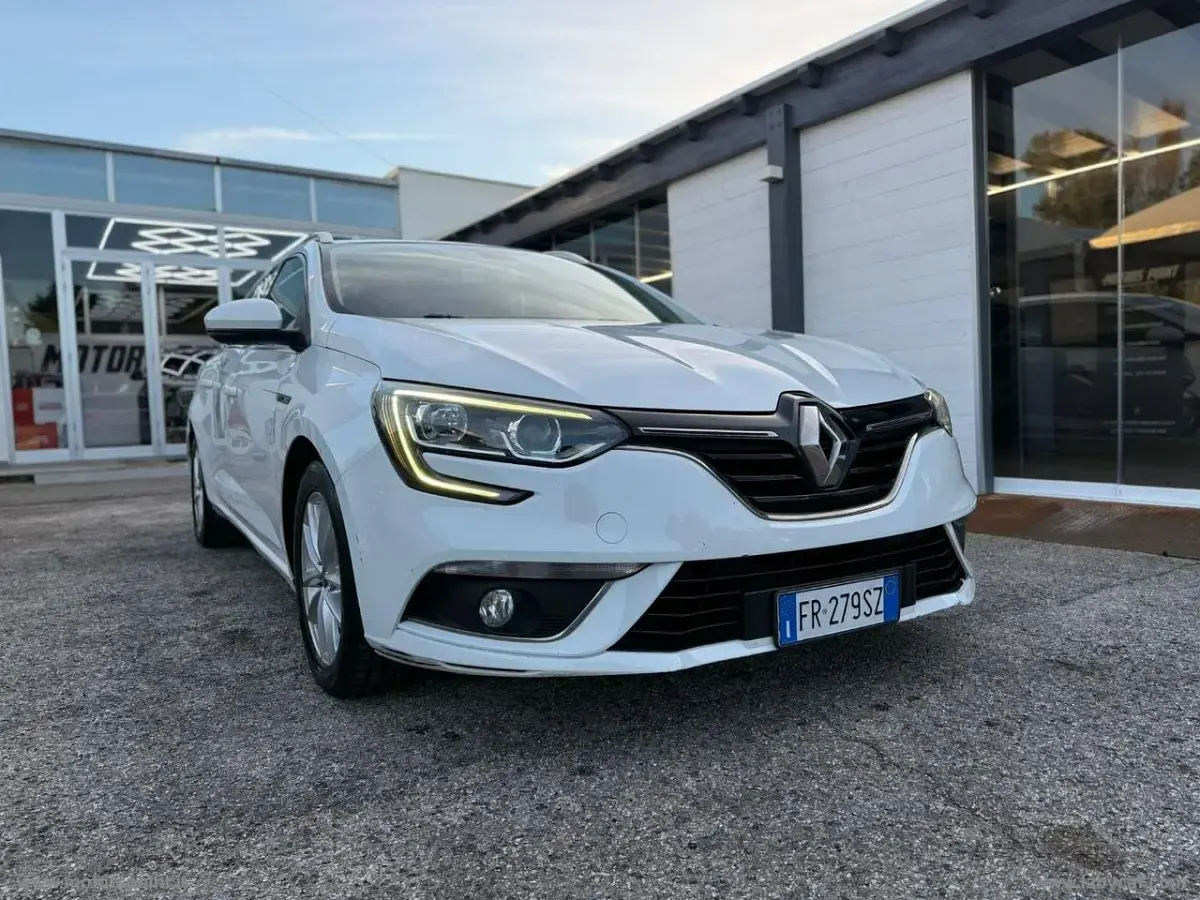 Usata Renault Mégane 110 CV (80 kW) 2018 Bianco