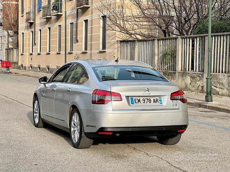 Usata Citroën C5 Exclusive 181 CV (133 kW) 2017 Grigio alluminio metallizzato Berlina