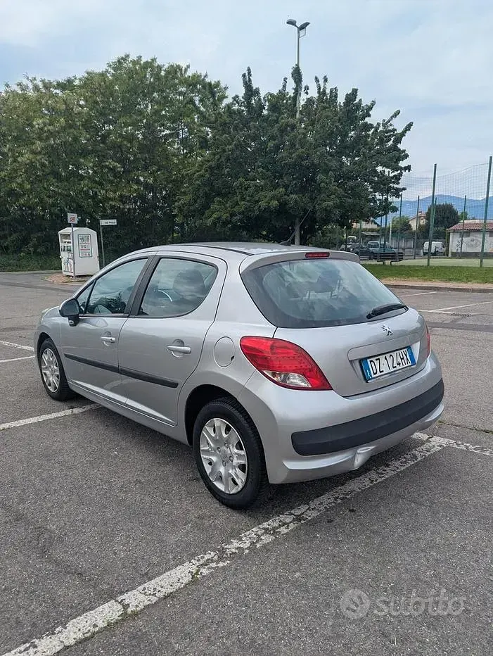Occasion Peugeot 207 88 ch (64 kW) 2009 Gris Berline