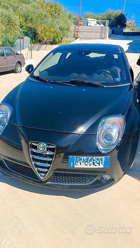 Nero Usata 2014 Alfa Romeo MiTo Due volumi | 2800 € - Immagine 1/4
