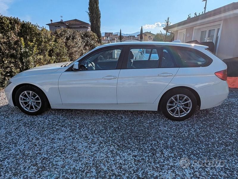 Usata BMW 318 145 CV (106 kW) 2014 Bianco Station wagon