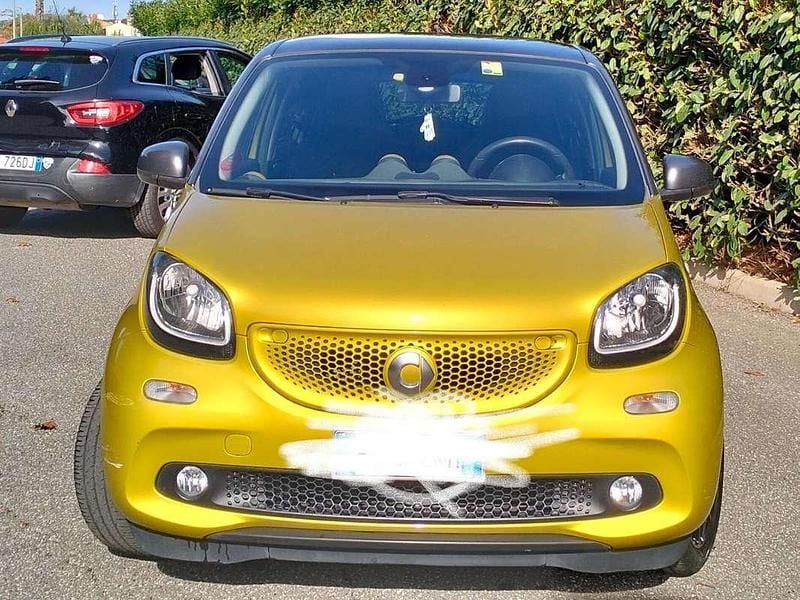 Oro Usata 2016 Smart ForFour Edition #1 Utilitaria | 9700 € (Buon prezzo) - Immagine 1/4