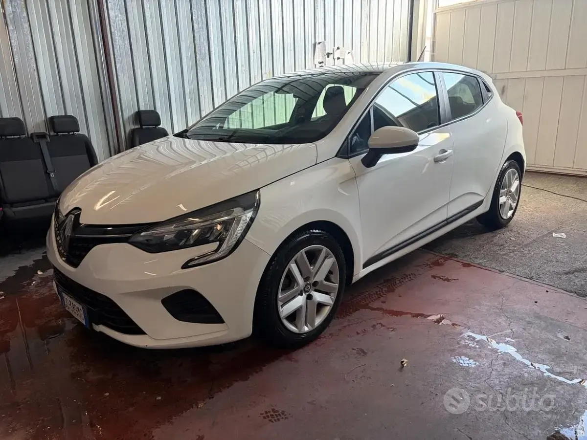 Usata Renault Clio V Zen 101 CV (74 kW) 2022 Bianco Berlina