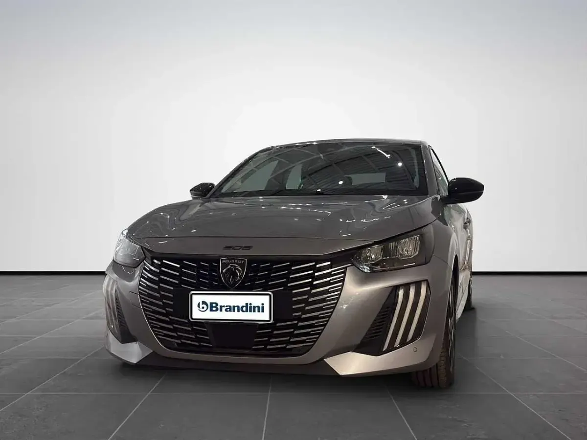 Usata Peugeot 208 Allure 101 CV (74 kW) 2025 Utilitaria