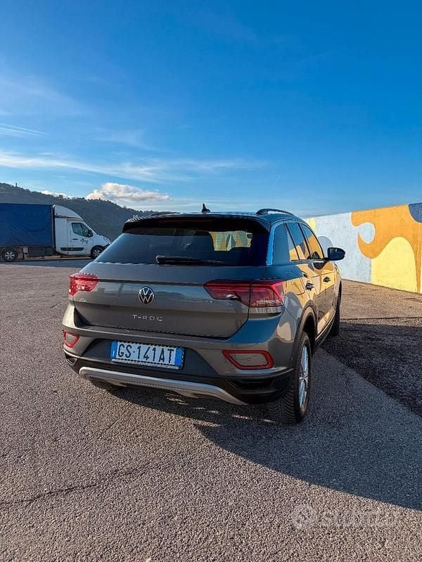 Usata VW T-Roc Style 110 CV (80 kW) 2022 Grigio SUV