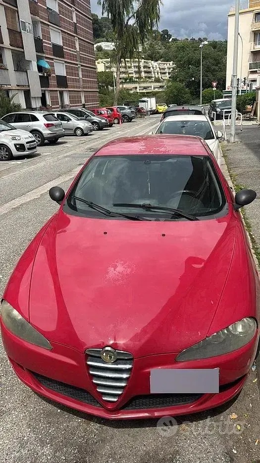 Usata Alfa Romeo 147 120 CV (88 kW) 2007 Rosso Utilitaria
