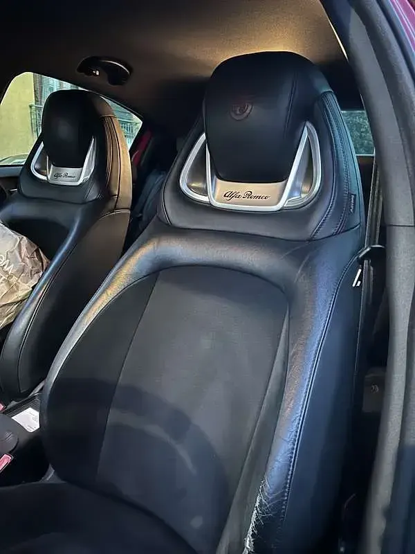 Usata Alfa Romeo Giulietta Distinctive 150 CV (110 kW) 2016 Utilitaria