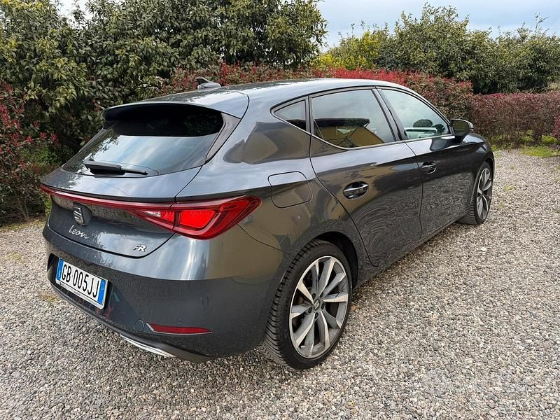 Usata Seat Leon FR 150 CV (110 kW) 2020 Grigio Berlina