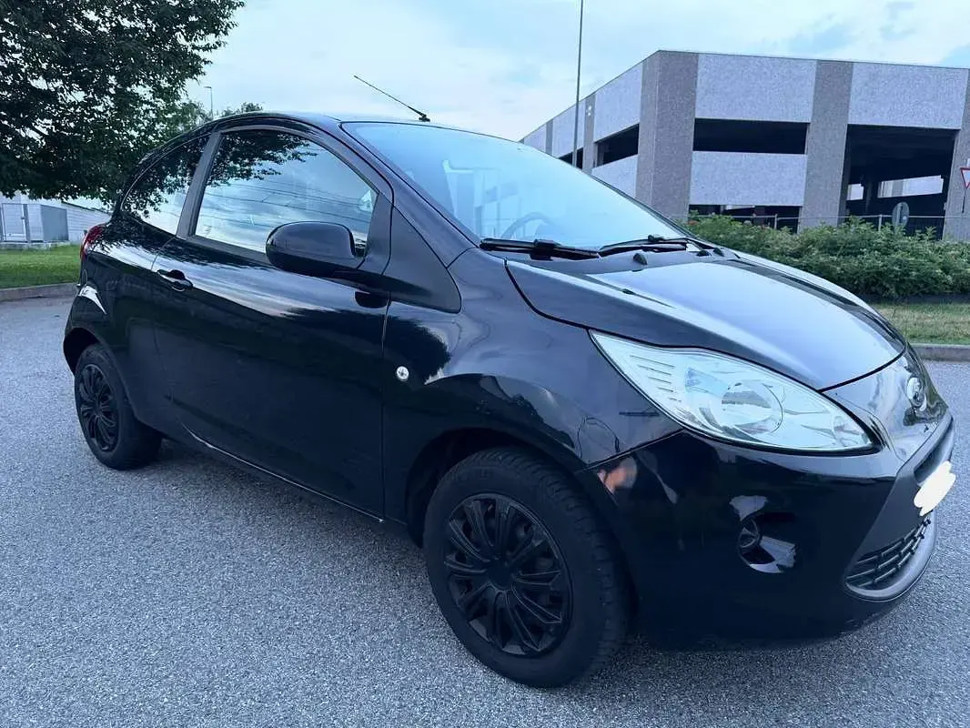 Usata Ford Ka Titanium S 69 CV (50 kW) 2012 Nero Utilitaria