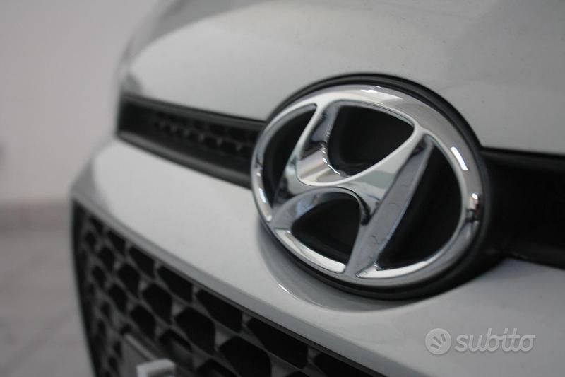 Usata Hyundai i20 Comfort 74 CV (54 kW) 2017 Grigio Berlina