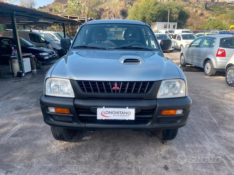 Usato 2001 Mitsubishi L200 2.5 Diesel 178 CV (9.900 €) 95047 Paterno