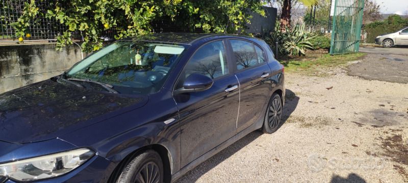 Usata Fiat Tipo 120 CV (88 kW) 2017 Blu Berlina
