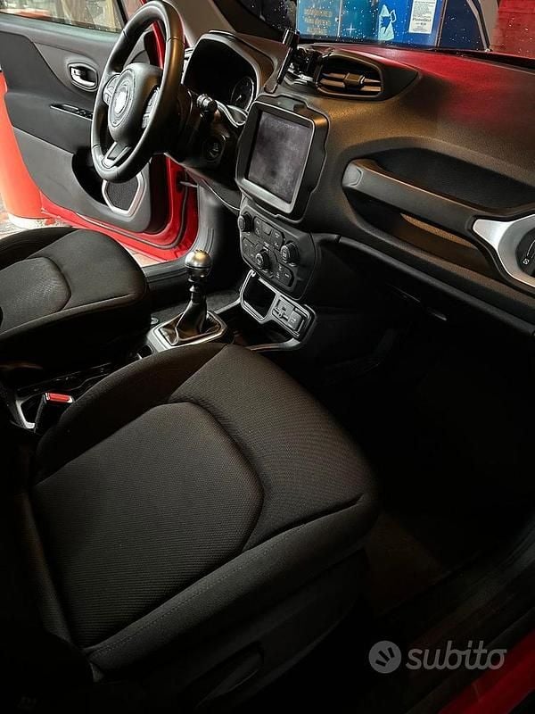 Usata Jeep Renegade Longitude 120 CV (88 kW) 2019 Rosso SUV