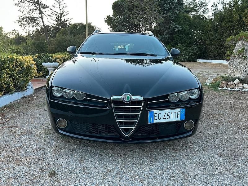 Occasion Alfa Romeo 159 136 PK (100 kW) 2011 Zwart Sedan