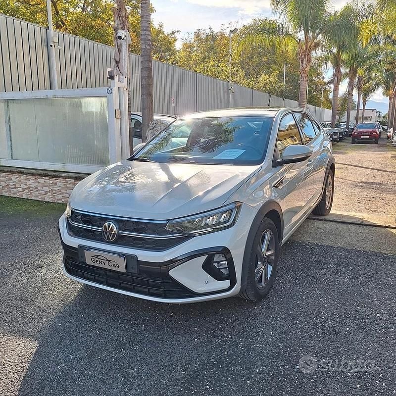 Usata VW Taigo R-line 110 CV (80 kW) 2023 Beige SUV