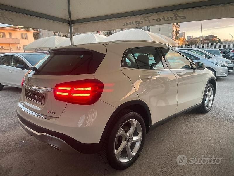 Usata Mercedes GLA200 Premium 136 CV (100 kW) 2017 Bianco SUV