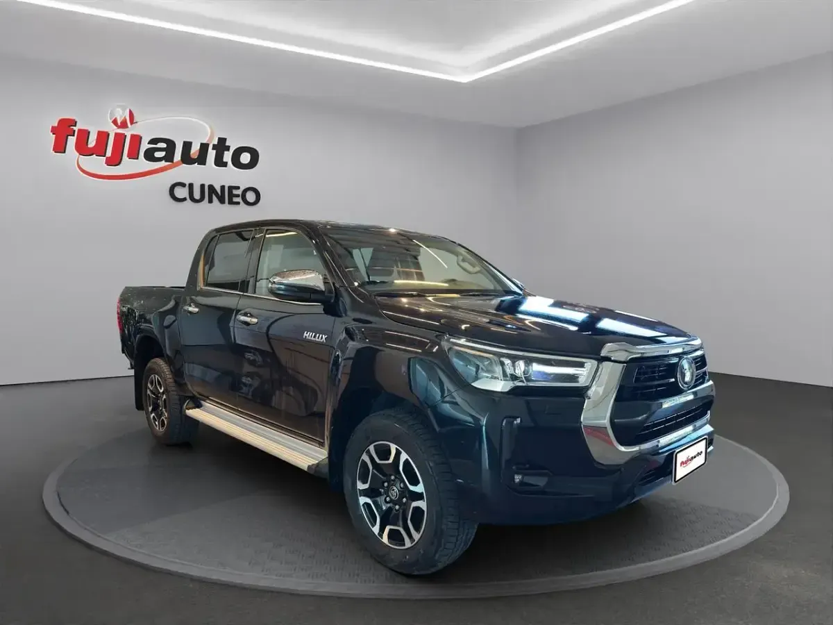 Nuova Toyota HiLux Executive 204 CV (150 kW) 2026 Deep black met Pick-up