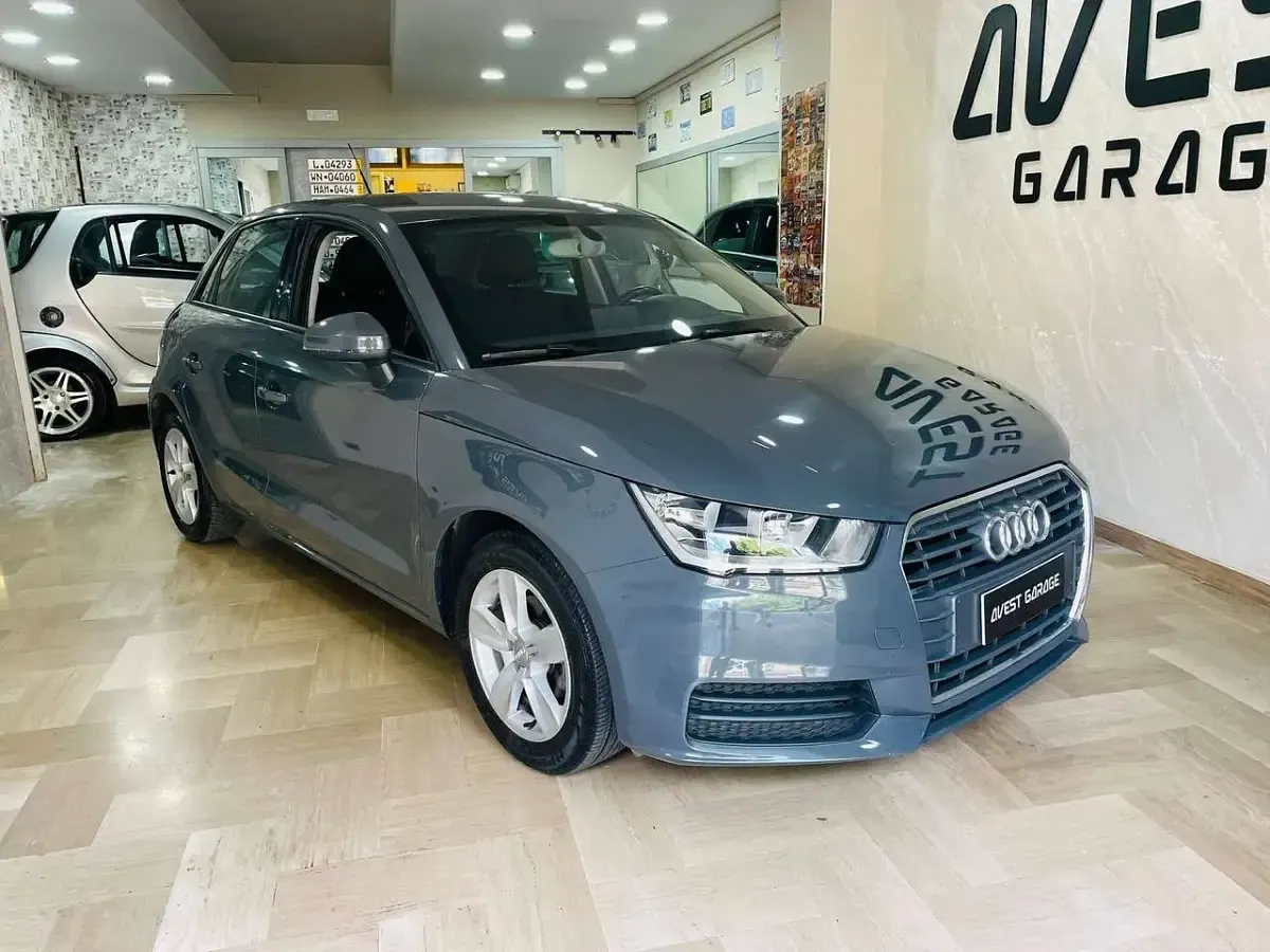 Usata Audi A1 Sportback Admired 95 CV (69 kW) 2018 Nardò grey Utilitaria