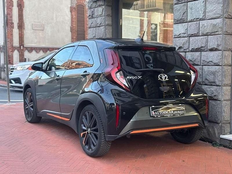 Usata Toyota Aygo X Limited 72 CV (52 kW) 2022 Verde SUV