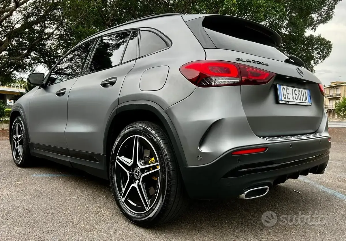 Usata Mercedes GLA220 Premium 190 CV (139 kW) 2022 Grigio SUV