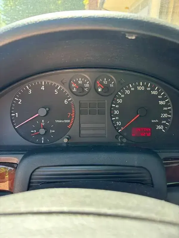 Usata Audi A4 179 CV (131 kW) 1999 Station wagon