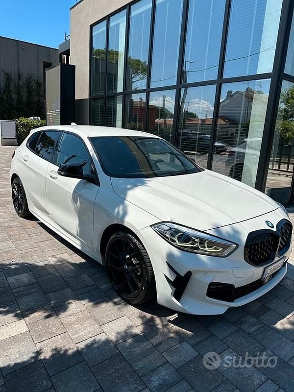 Usata 2021 BMW 118 M Sport Due volumi | 22.400 € (Buon prezzo) - Immagine 1/4