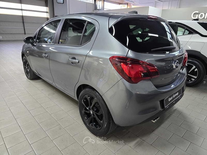 Usata Opel Corsa 75 CV (55 kW) 2018 Gray Utilitaria