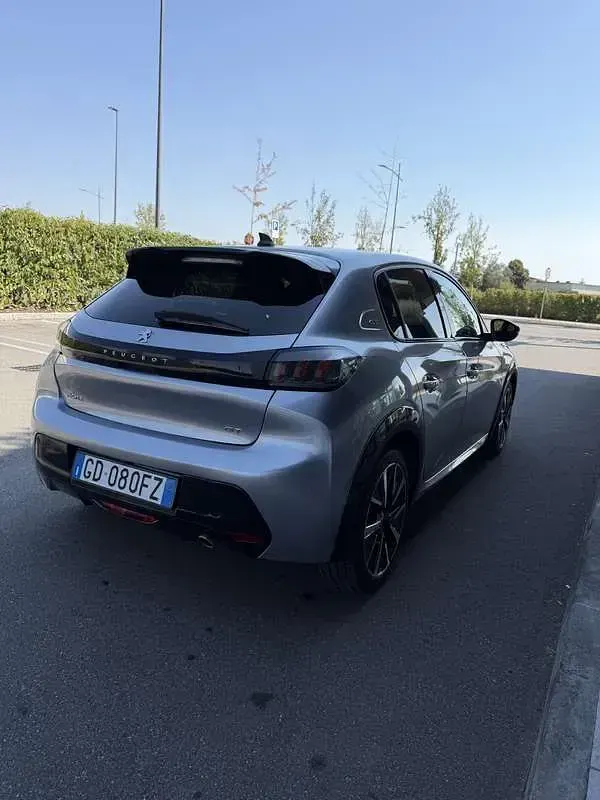 Usata Peugeot 208 Allure 120 CV (88 kW) 2021 Utilitaria