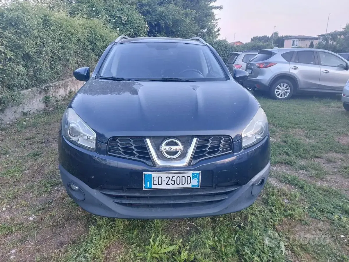 Usata Nissan Qashqai +2 Tekna 150 CV (110 kW) 2010 Blu SUV