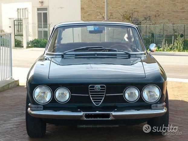 Verde Usata 1969 Alfa Romeo GT Coupé | 65.000 € - Immagine 1/4