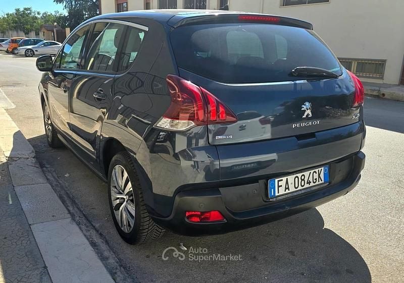 Usata Peugeot 3008 Allure 120 CV (88 kW) 2015 Blu Monovolume