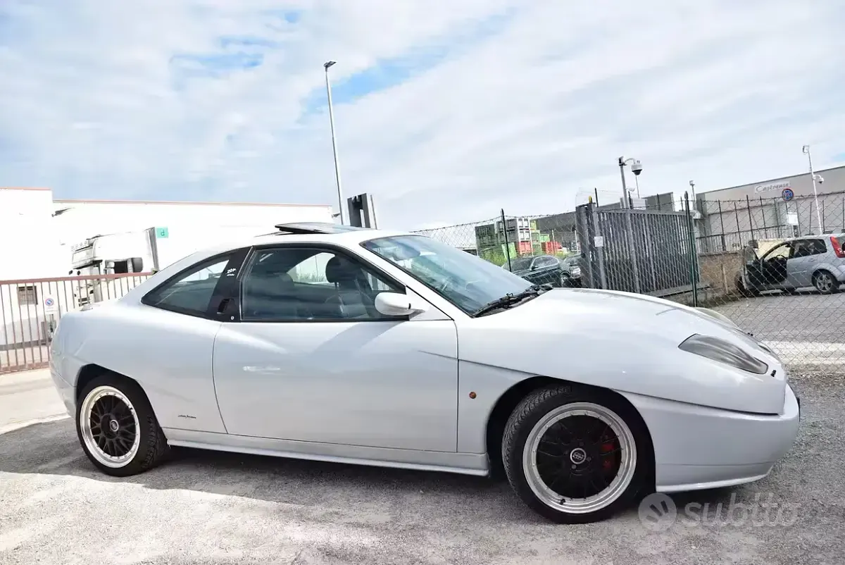 Usata Fiat Coupé 220 CV (161 kW) 1998 Grigio Coupé
